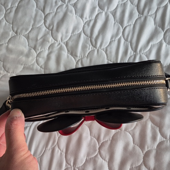 Kate Spade Disney X Minnie Camera Bag - Picture 6 of 8